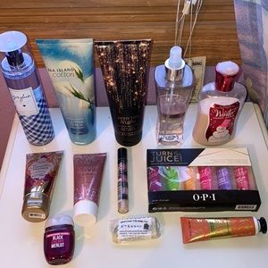 HUGE Bath & Body Works bundle!!
